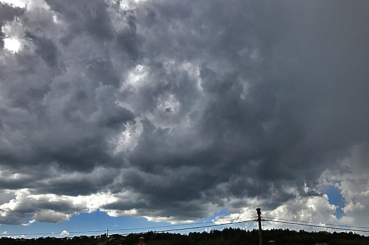 VRIJEME: Sutra oblačno i nestabilno sa padavinama