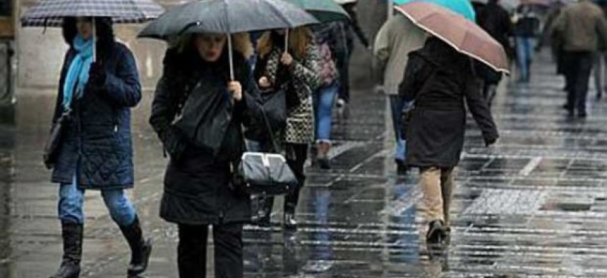 VRIJEME: Danas svježije i oblačno uz slabe padavine