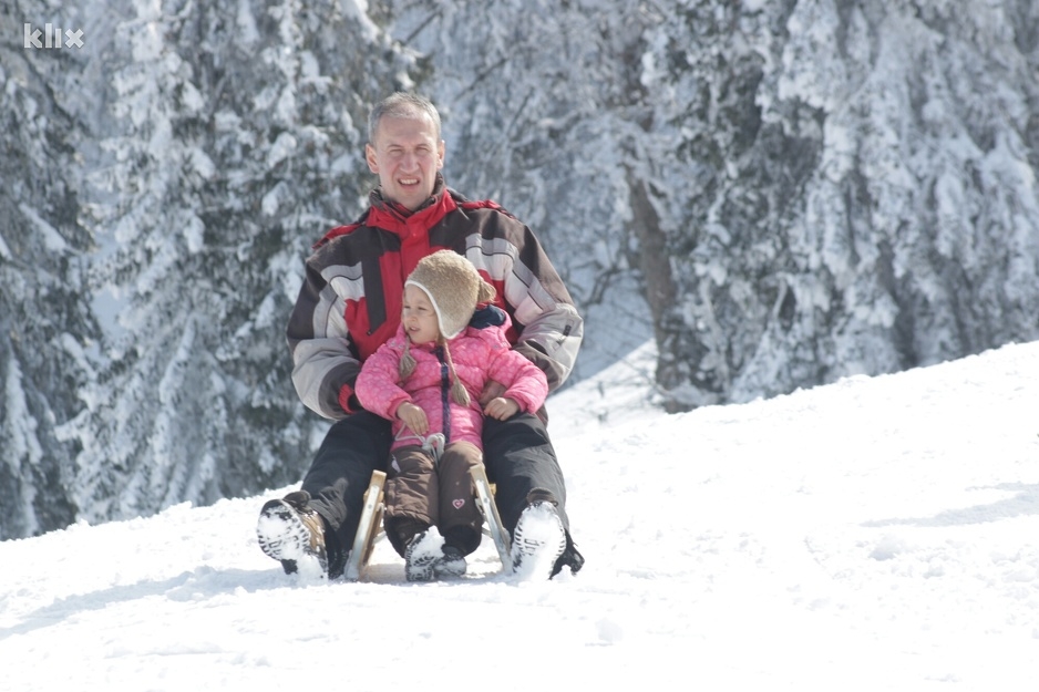 DOBOJSKI INFO I TENISKI KLUB DOBOJ POZIVAJU S klubom na zimovanje!!!