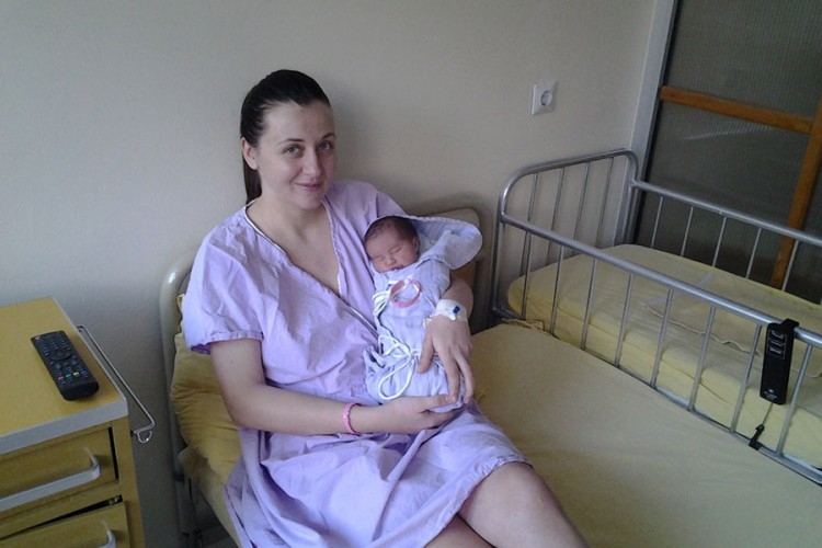 DOBOJ: Najljepši poklon za Božić, kući stiže Katarina, ali i 1.000 KM