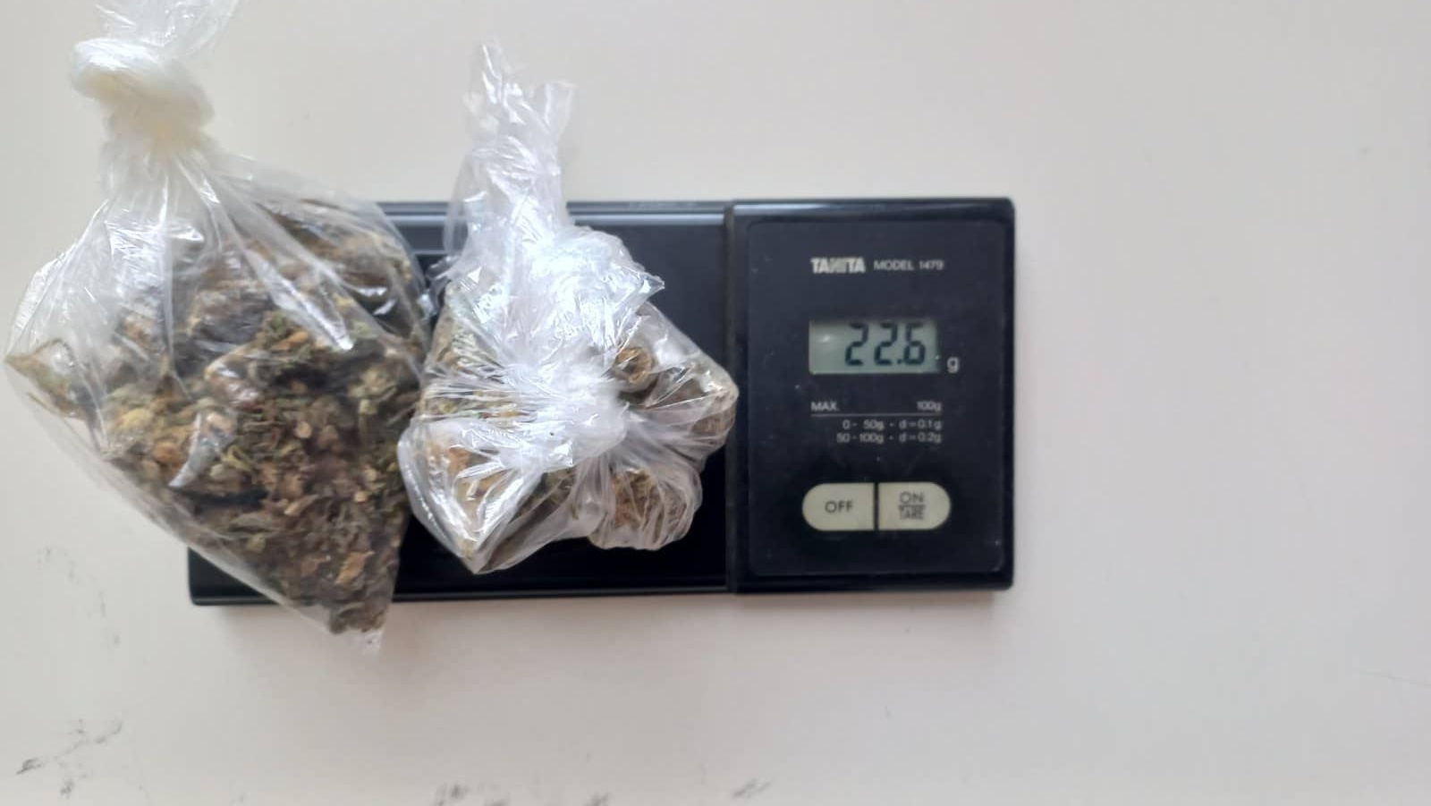 DOBOJ: Kada je vidio policiju mladić marihuanu bacio u žbunje