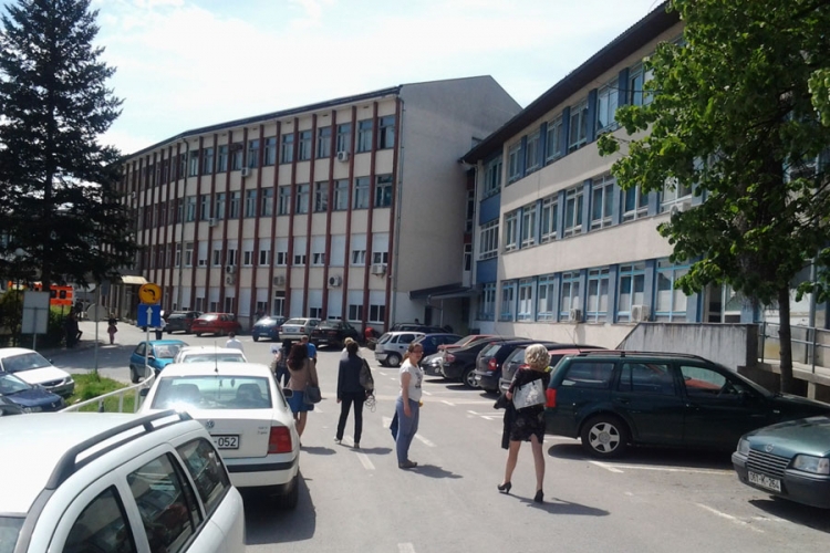 DOBOJ: Bolnica bez portparola