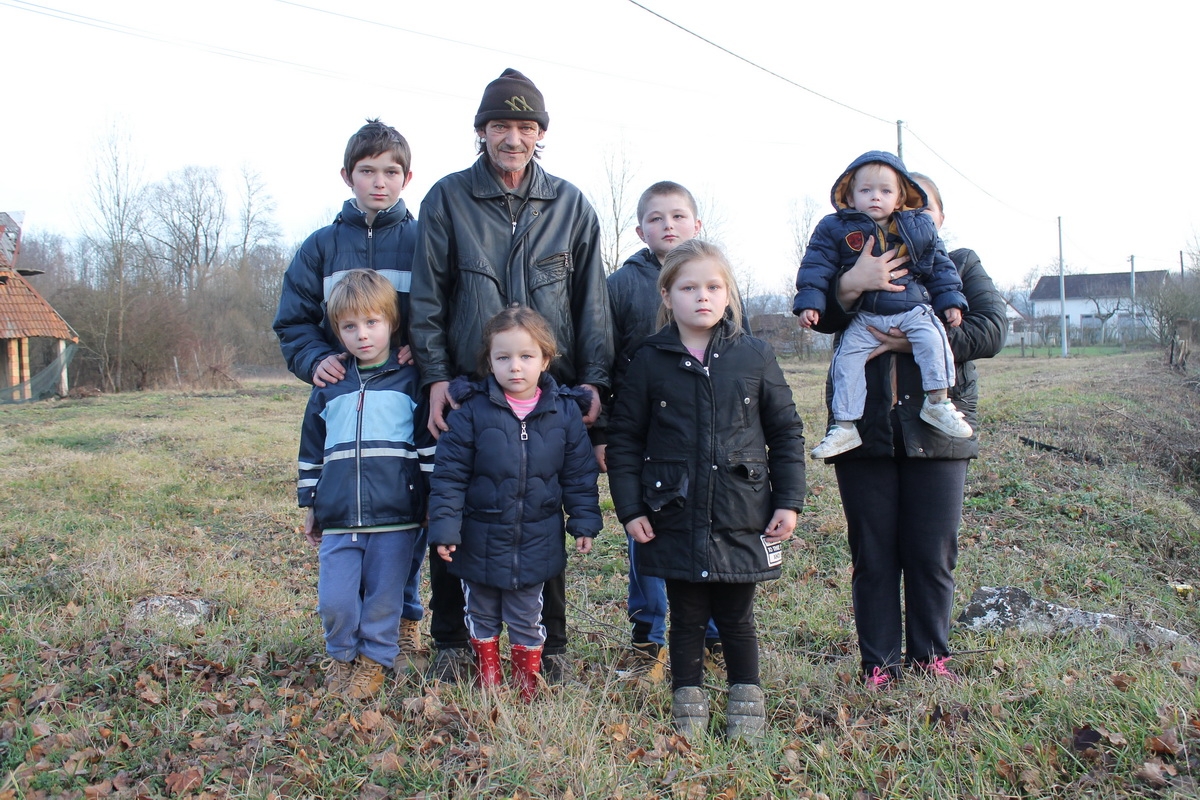 DOBOJ: Кupljen plac za jedanaestočlanu porodicu Кokić, uskoro niče nova kuća!