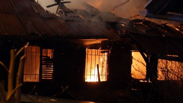 POLICIJSKA UPRAVA DOBOJ: Tokom gašenja požara pronađeno ugljenisano ljudsko tijelo