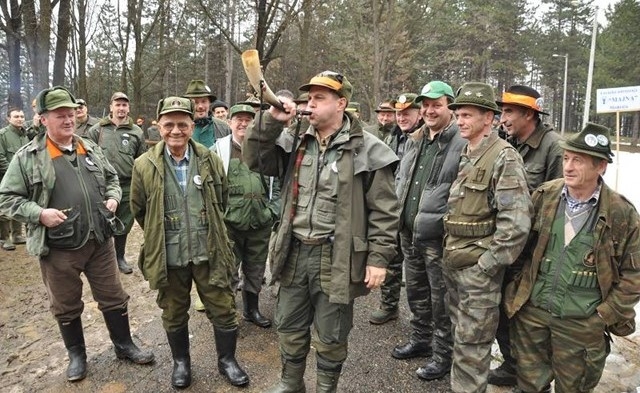 DOBOJ: Kafa u 5 - hajka na vuka (VIDEO)