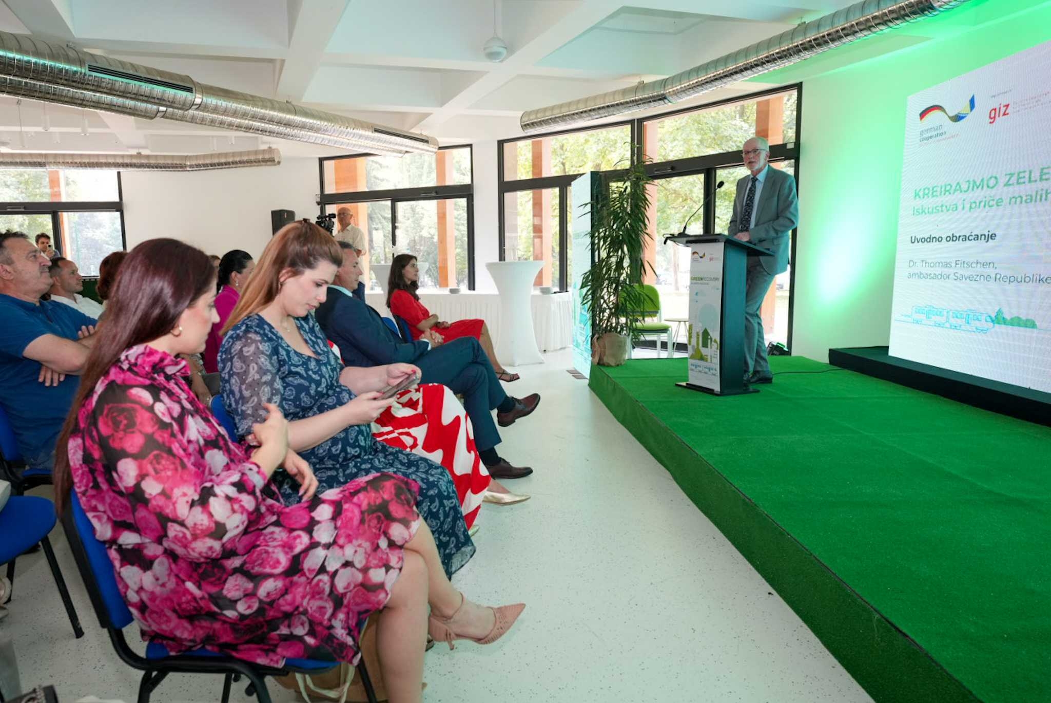 KONFERENCIJA KREIRAJMO ZELENIJU BUDUĆNOST: Iskustva i priče malih i srednjih preduzeća