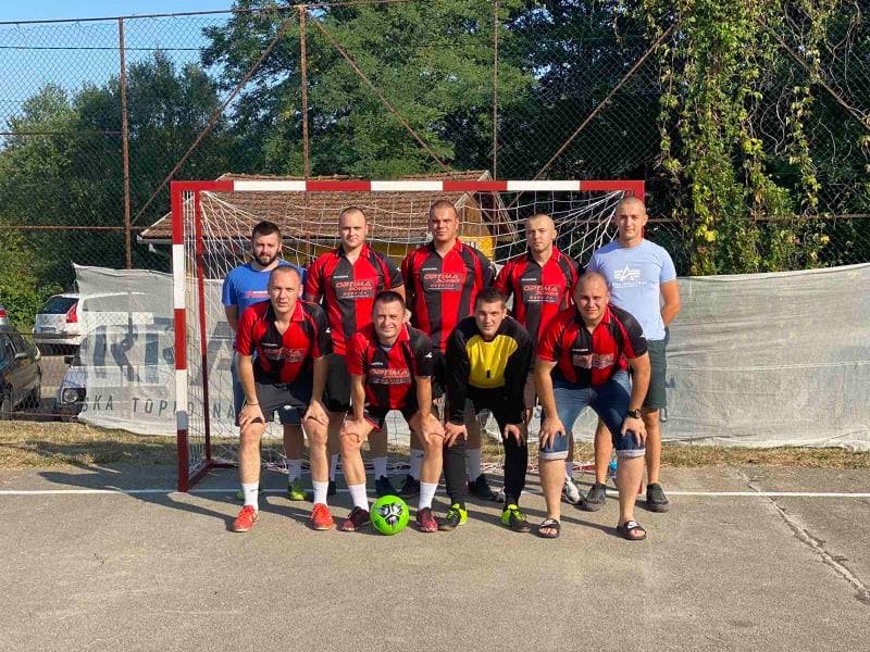 DOBOJ: Policijski službenici učestvovali na humanitarnom turniru za liječenje Sare Lazić