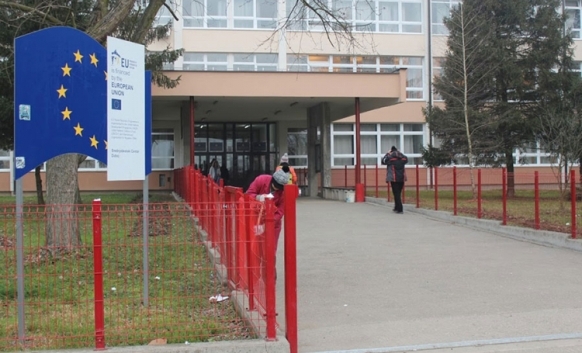 DOBOJ: Procurile obnažene fotografije dobojskog profesora