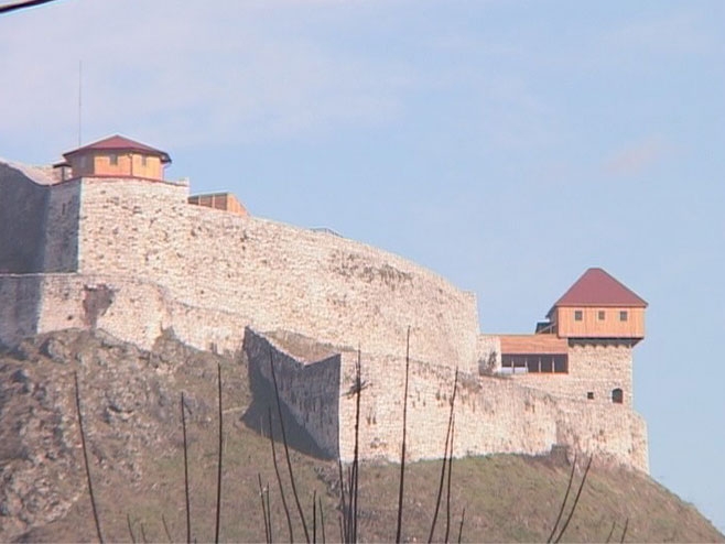 DOBOJ: Zbog nepravilnosti stopirana rekonstrukcija tvrđave (VIDEO)
