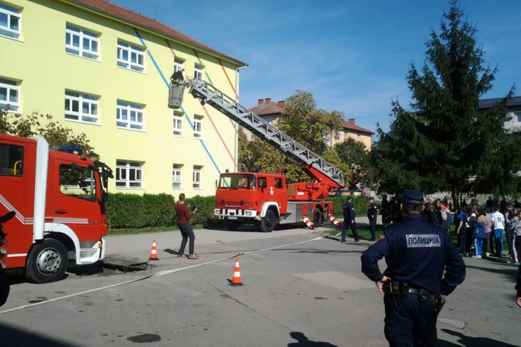 DOBOJ: Nijedna osnovna škola nema protivpožarni alarm
