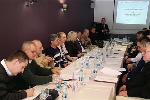 DOBOJ: Potpisan memorandum o izvođenju učeničke prakse u preduzećima