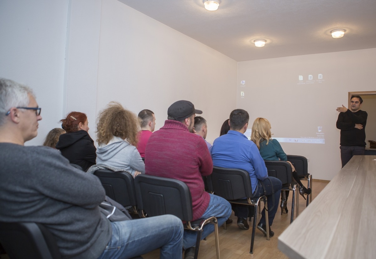 DOBOJ: Izložba "72 sata Crne Gore"