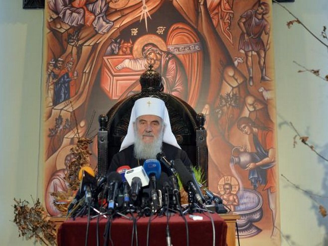 Božićna poslanica: Patrijarh Irinej pozvao Srbe da ne dozvole nikome da ih dijeli