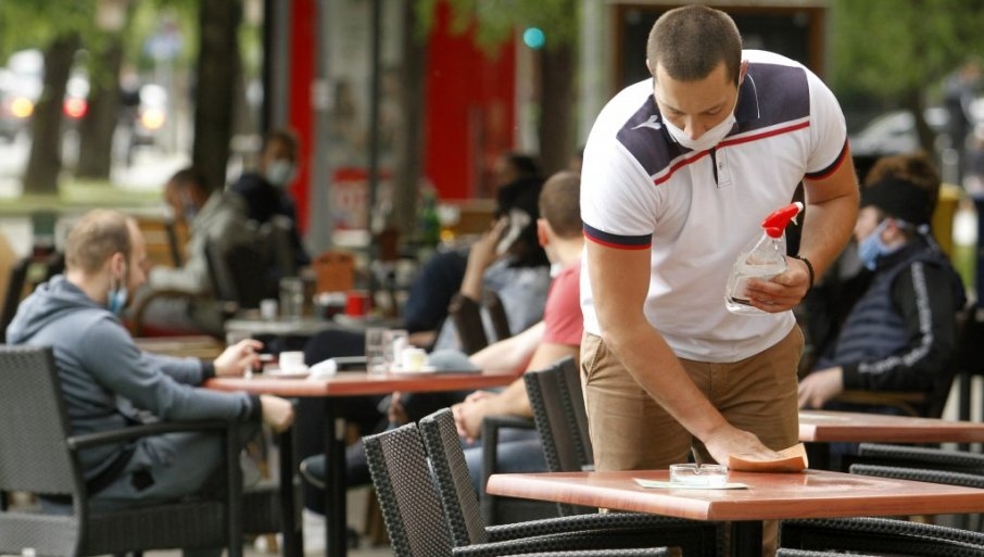 APEL UGOSTITELjA U RS: Postojeće mere su nesprovodive, prete da bez posla ostane skoro 9.000 radnika