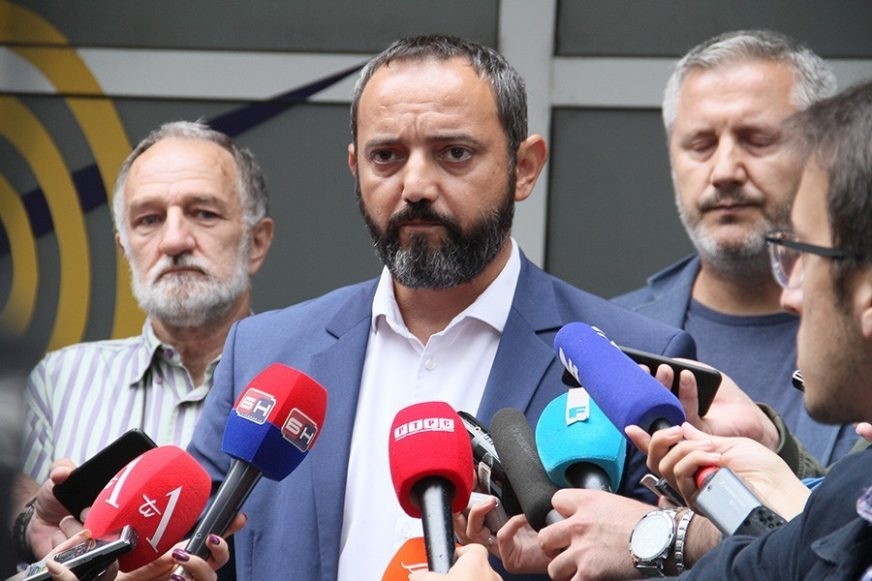 HIT DANA Siniša Vukelić