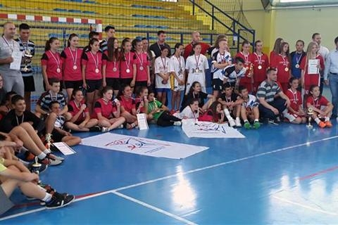 DOBOJ: Završeno Republičko takmičenje u malom fudbalu za osnovne škole (FOTO)