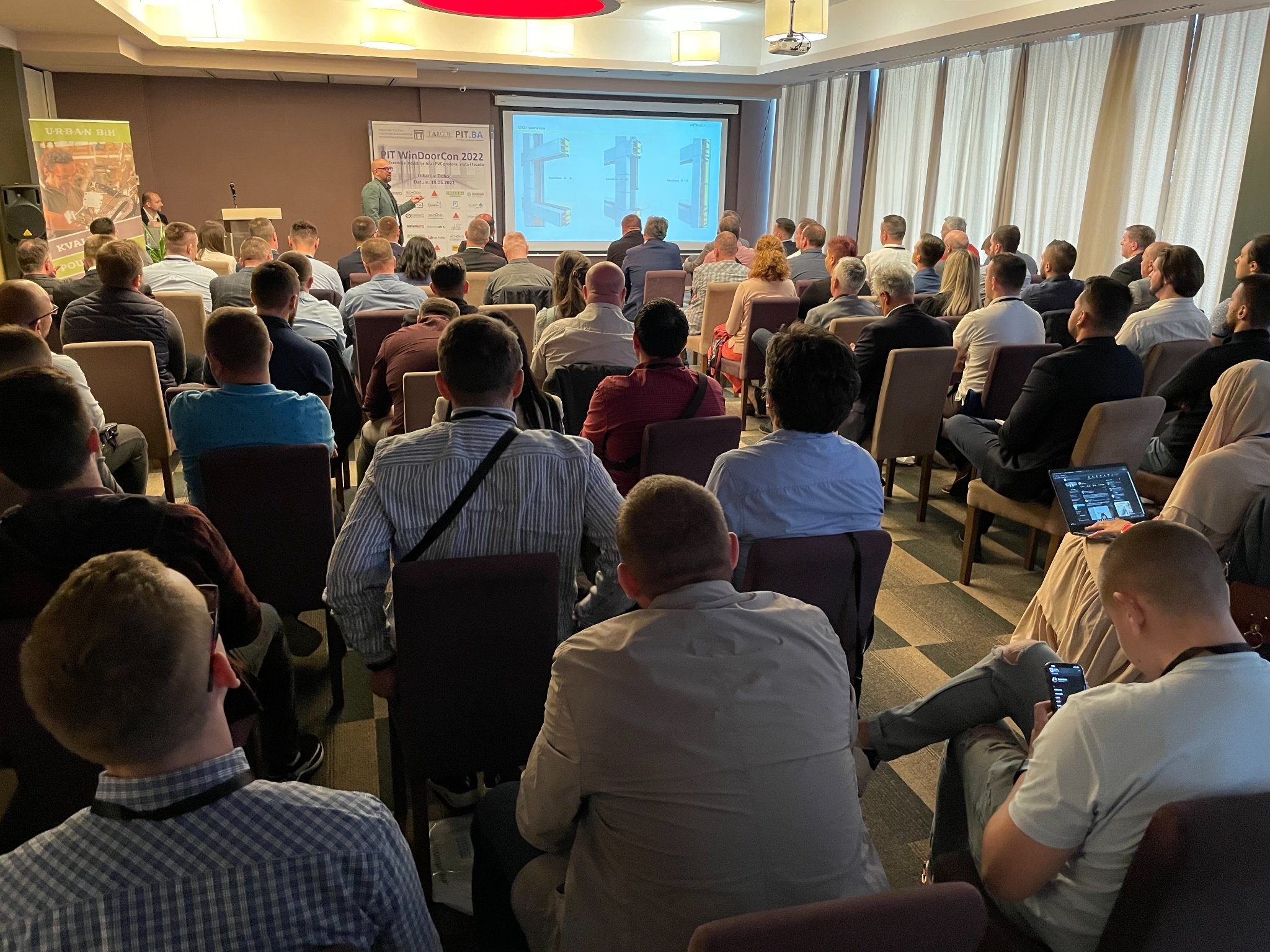 DOBOJ: Održana konferencija industrije ALU i PVC prozora, vrata i fasada