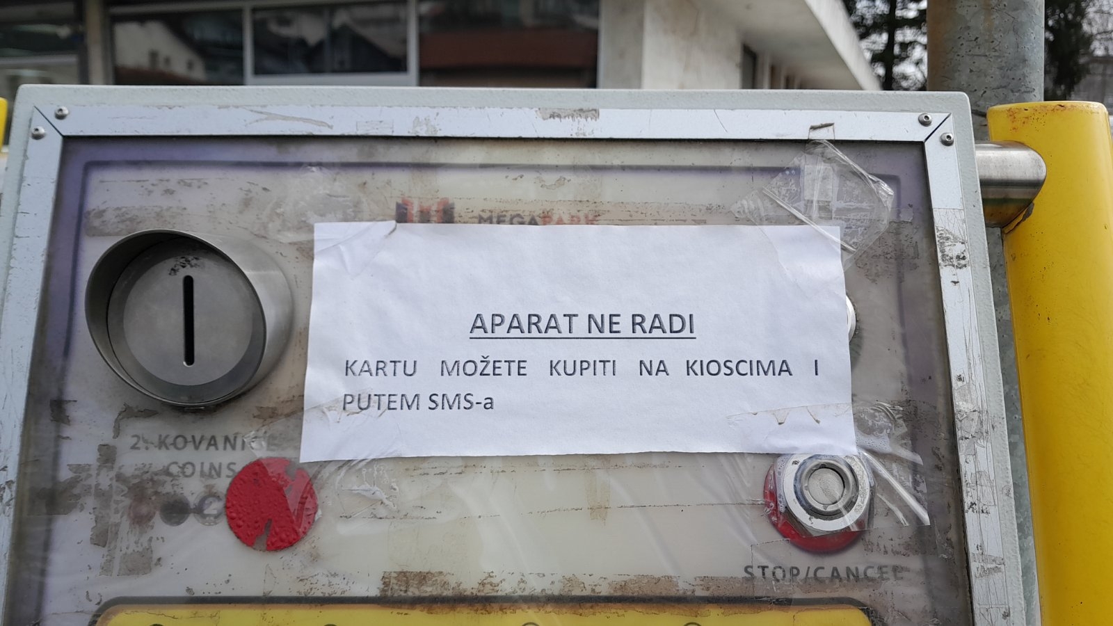 KADA ĆE BITI POPRAVLJENI APARATI ZA PARKING KARTE: Ko je nadležan za održavanje? (FOTO)