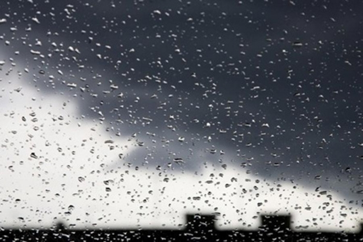 VRIJEME: Danas tmurno i kišovito, na planinama snijeg