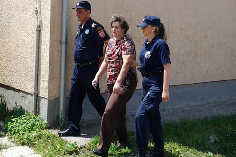 SLUČAJ ČEDOMORSTVA U DOBOJU: Baba ubica beba završila na psihijatriji