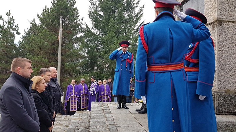 DOBOJ: Položeni vijenci za Srbe stradale u prvom evropskom logoru