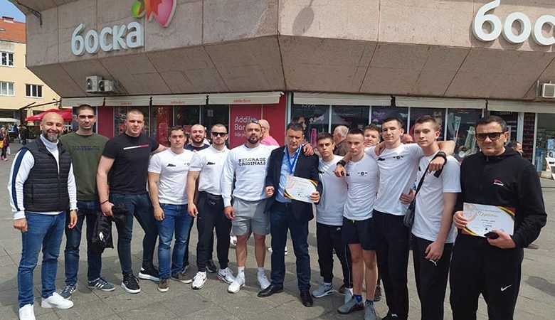 DOBOJ: Uspješan nastup Kluba dizača tegova „Doboj“ na takmičenju u Banjaluci (VIDEO)