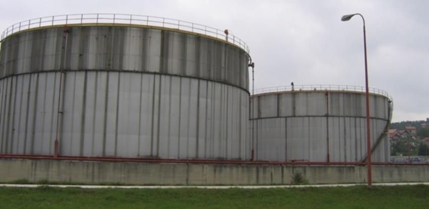 Vlast Srpske uništila naftne terminale, pa sada papreno plaća gorivo