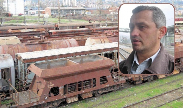 DOBOJ: Vladu RS ruše preko šina?