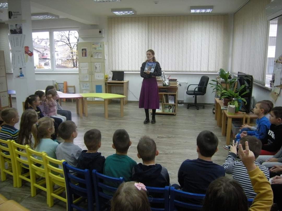 DOBOJ: Besplatno upisana 364 prvaka u Narodnu biblioteku