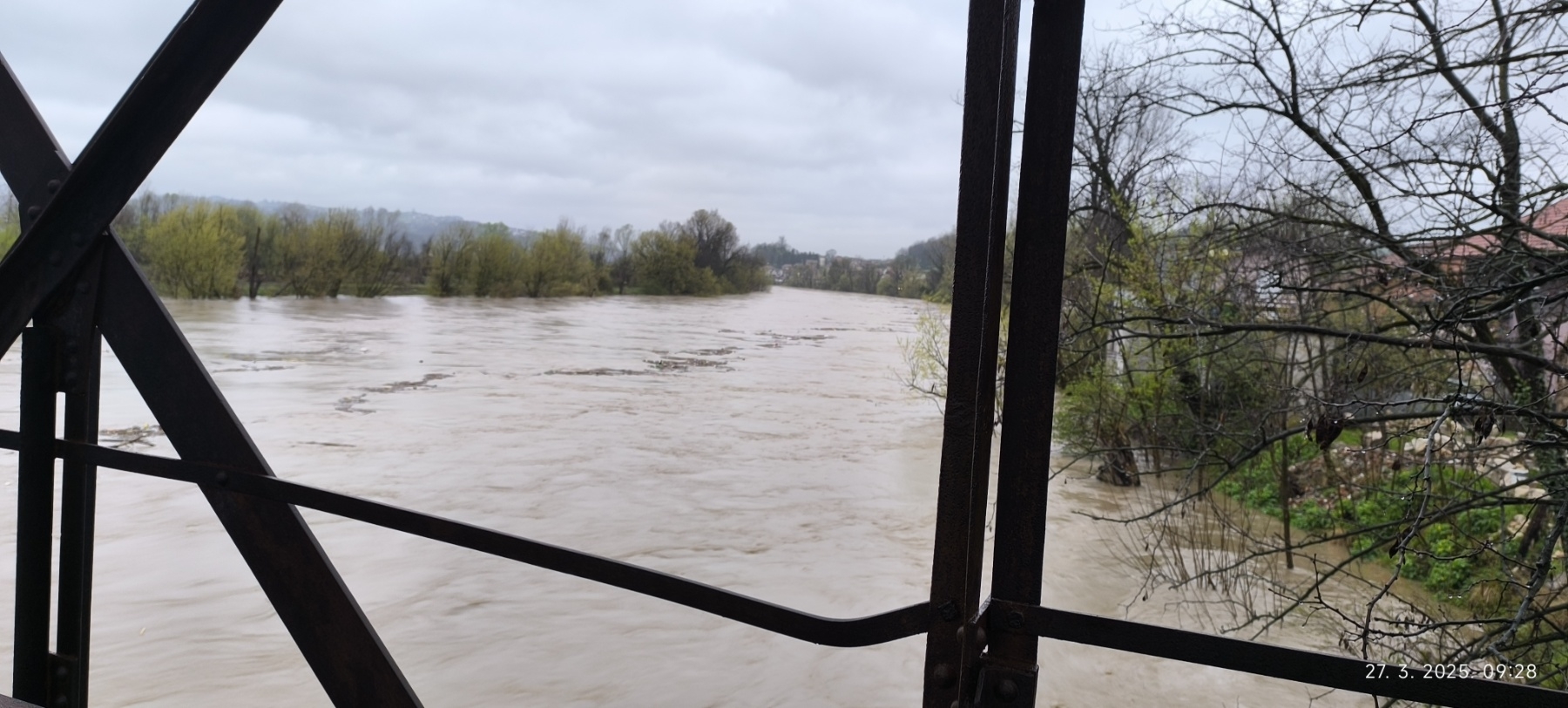 DOBOJ: Vodostaj rijeke Bosne trenutno je 343 centimetara
