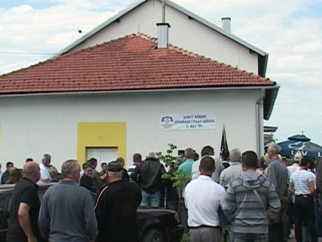 DOBOJ: Obilježen Dan odbrane (VIDEO)