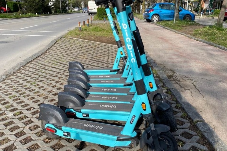 PREVENTIVNA KAMPANJA "ELEKTRIČNI TROTINET NIJE IGRAČKA": Policija Doboj sprovodi inicijativu podizanja svijesti