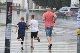 VRIJEME: Danas svježije uz kišu