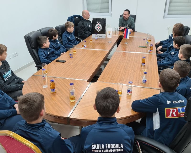 DOBOJ: Uvezati lokalne škole fudbala sa klubovima