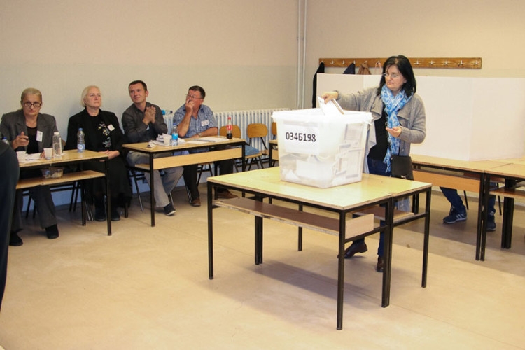 DOBOJ: Glasanje bez prozivanja ruši partijsku disciplinu?