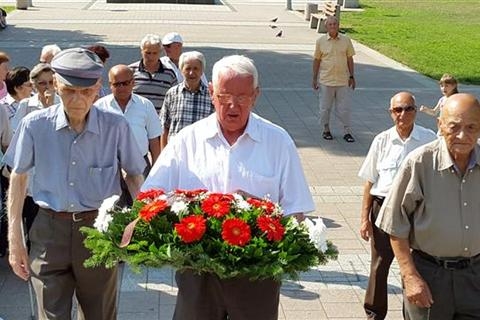 DOBOJ: Obilježene 74 godine od ustanka (FOTO)