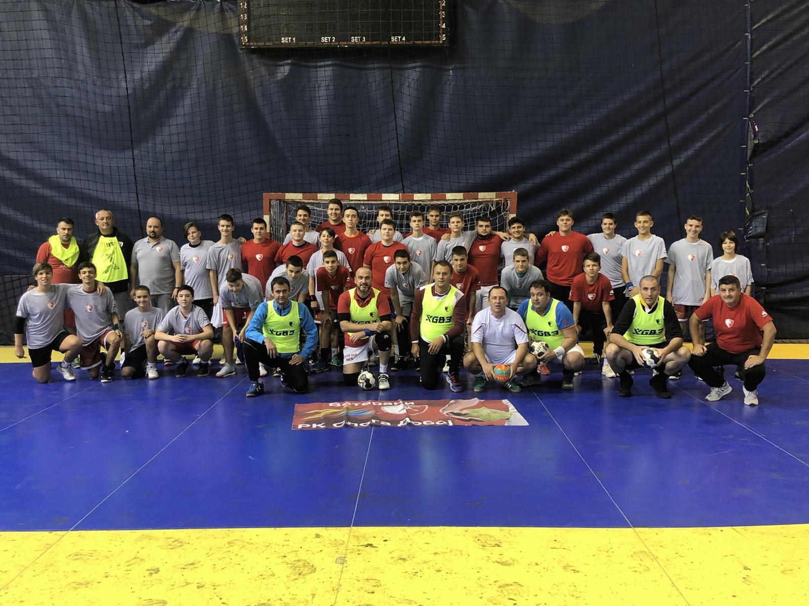 DOBOJ: Veterani Rukometnog kluba "Sloga" donirali opremu za trening mlađih kategorija